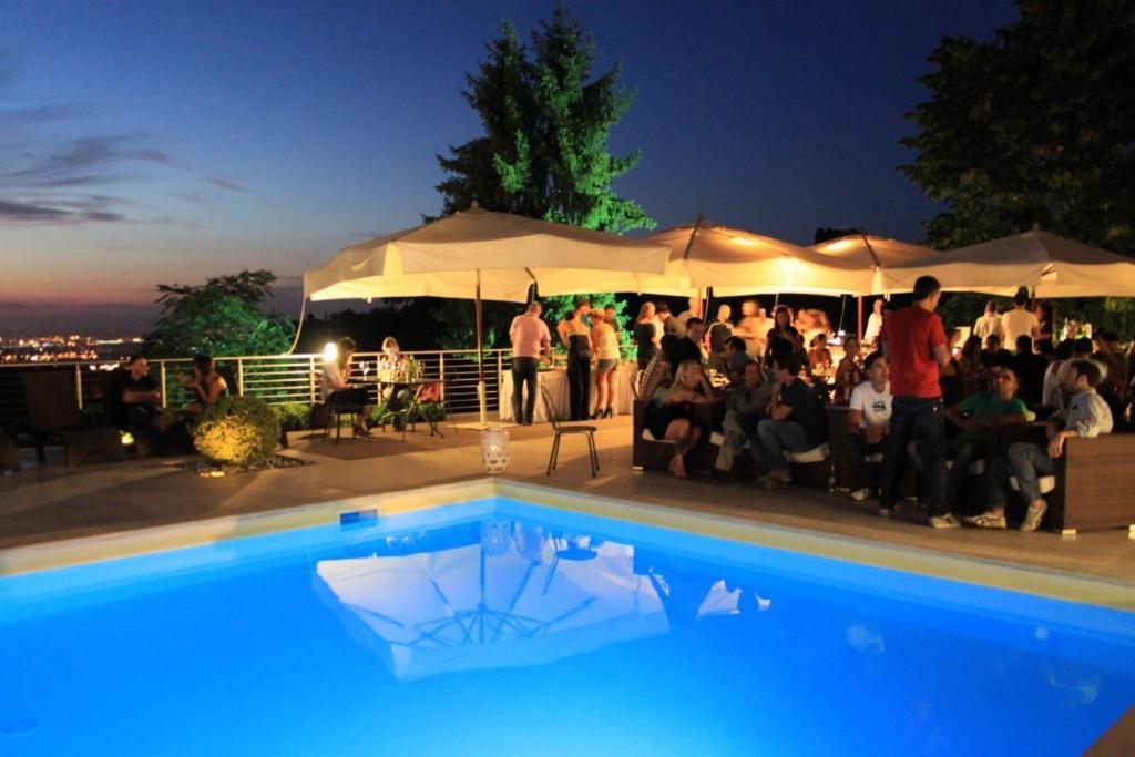 Hotel & Mercede Frascati
