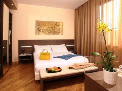& Mercede Hotel 4*