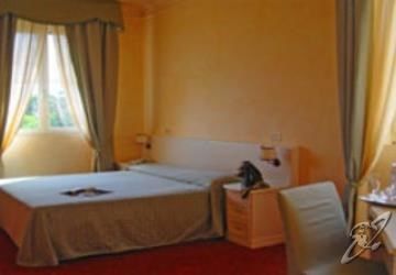 & Mercede Hotel