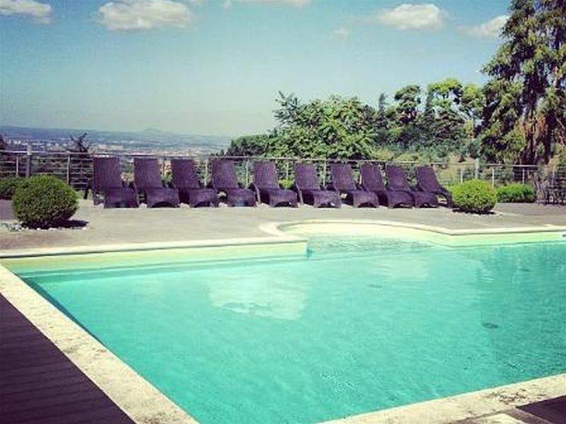 Hotel & Mercede Frascati